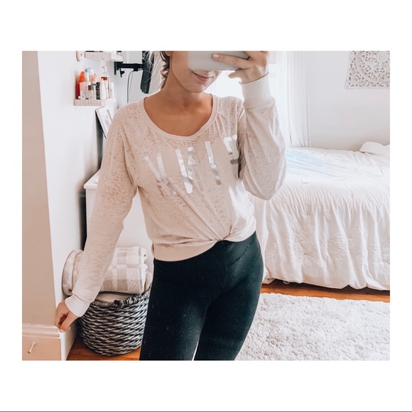 NEW VS pink gemstone top - Picture 2 of 3